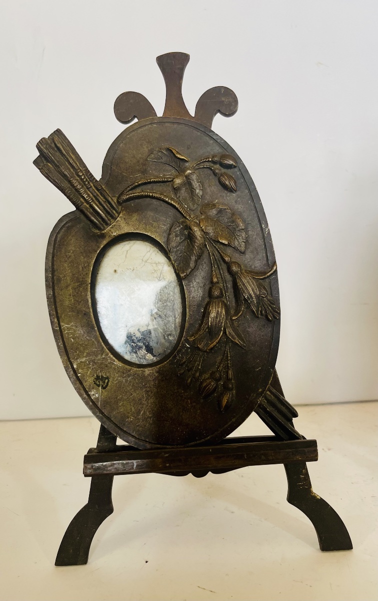 Pair Of Bronze Frames. -photo-3
